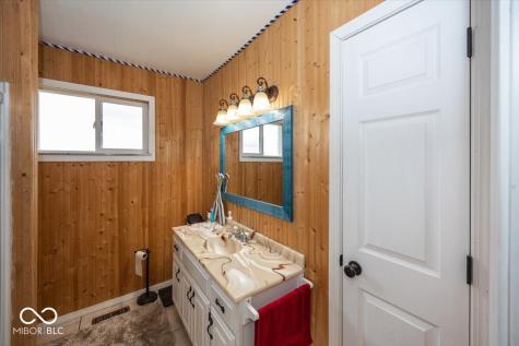 657 W Brookville Road Fountaintown IN 46130