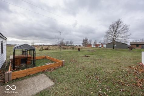 657 W Brookville Road Fountaintown IN 46130