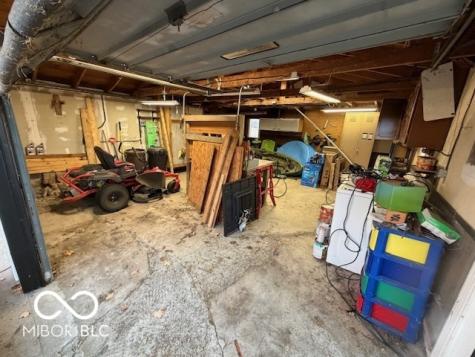 657 W Brookville Road Fountaintown IN 46130