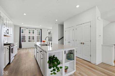 14565 Pomona Lane Carmel IN 46074