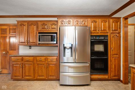 6575 Robin Hood Drive Indianapolis IN 46227