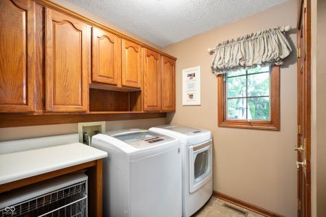 6575 Robin Hood Drive Indianapolis IN 46227