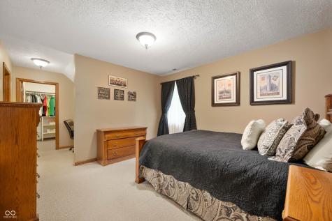 6575 Robin Hood Drive Indianapolis IN 46227