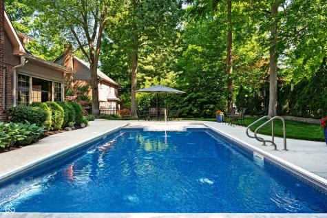 6575 Robin Hood Drive Indianapolis IN 46227
