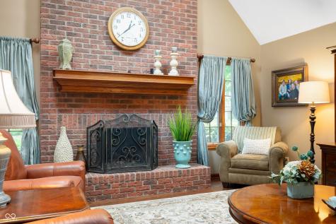 6575 Robin Hood Drive Indianapolis IN 46227