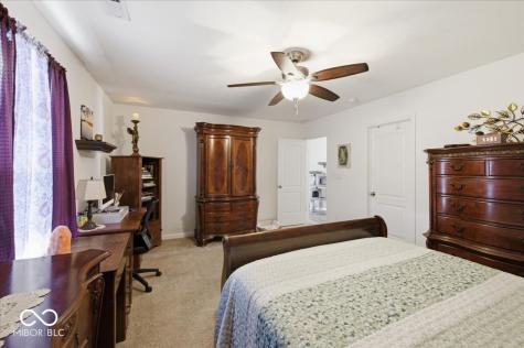 6429 Emerald Springs Drive Indianapolis IN 46221