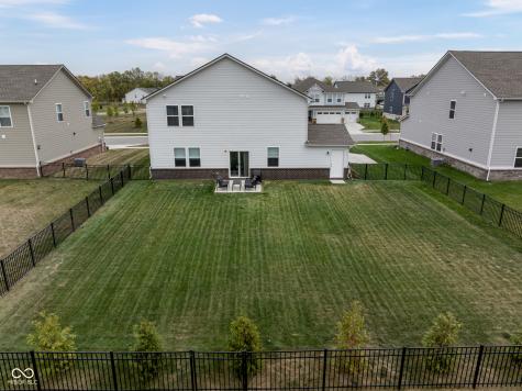 19488 Beruna Way Westfield IN 46074