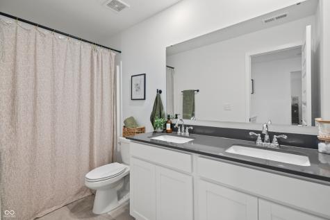 19488 Beruna Way Westfield IN 46074