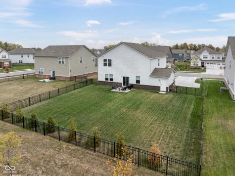 19488 Beruna Way Westfield IN 46074