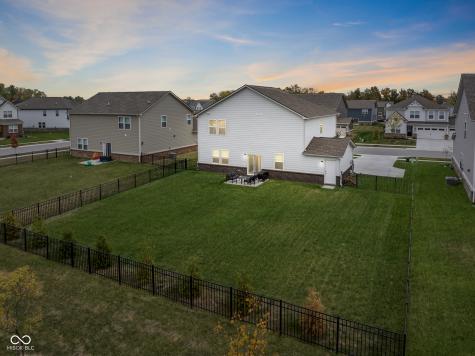 19488 Beruna Way Westfield IN 46074