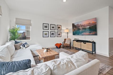 19488 Beruna Way Westfield IN 46074
