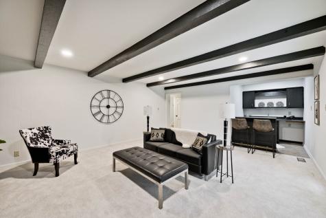 7242 Hampstead Lane Indianapolis IN 46256
