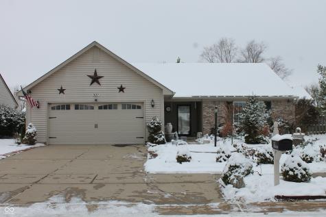 327 Brooks Bend Brownsburg IN 46112