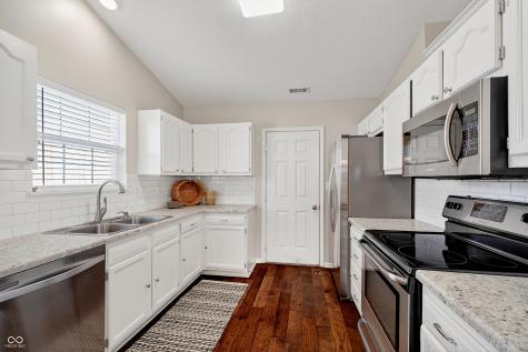 6376 Dusty Laurel Drive Whitestown IN 46075