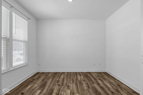 1046 Elmwood Lane Greenwood IN 46143