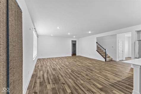 1046 Elmwood Lane Greenwood IN 46143