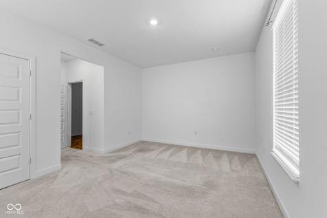 1046 Elmwood Lane Greenwood IN 46143