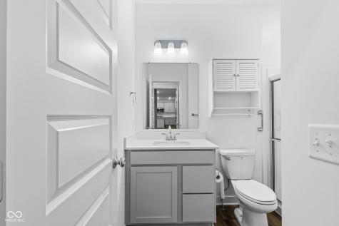 1046 Elmwood Lane Greenwood IN 46143