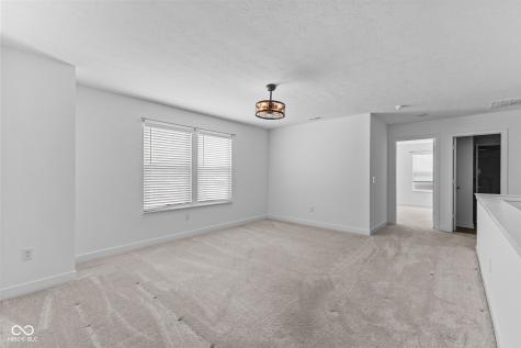 1046 Elmwood Lane Greenwood IN 46143