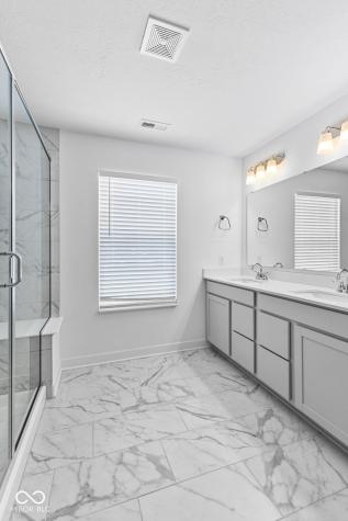 1046 Elmwood Lane Greenwood IN 46143