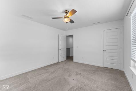 1046 Elmwood Lane Greenwood IN 46143