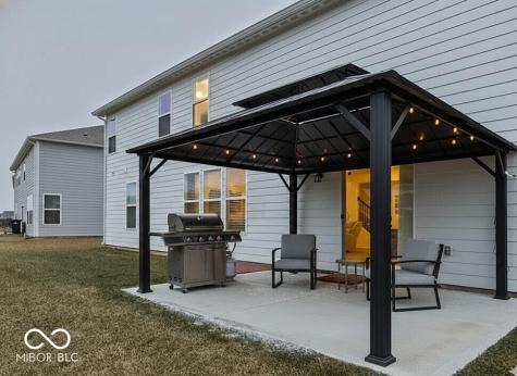 1046 Elmwood Lane Greenwood IN 46143