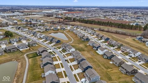 1046 Elmwood Lane Greenwood IN 46143