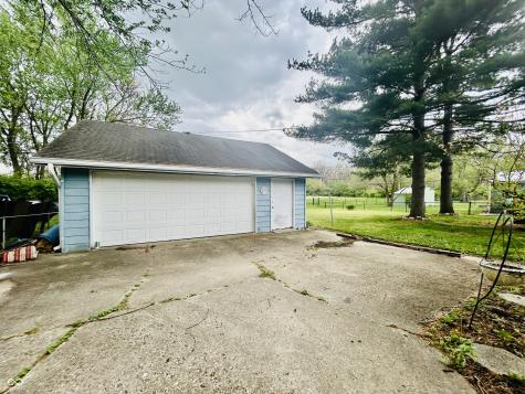 4231 Standish Drive Indianapolis IN 46221