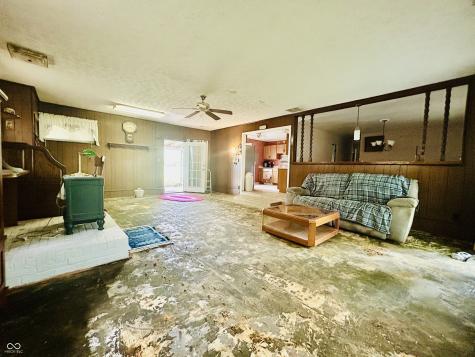 4231 Standish Drive Indianapolis IN 46221