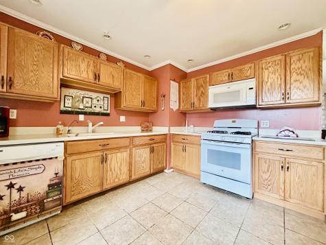 4231 Standish Drive Indianapolis IN 46221