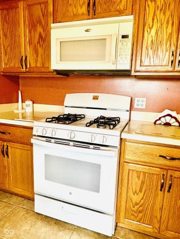 4231 Standish Drive Indianapolis IN 46221