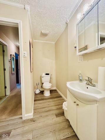 4231 Standish Drive Indianapolis IN 46221