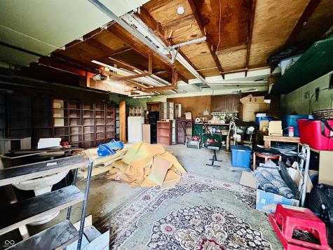 4231 Standish Drive Indianapolis IN 46221