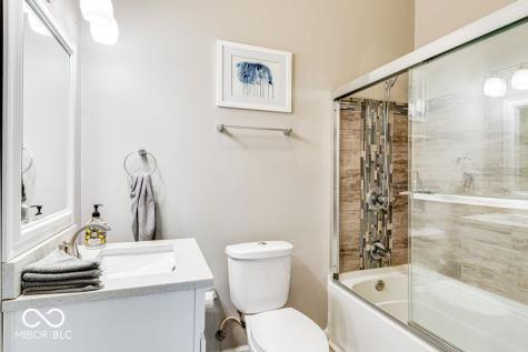 922 Iowa Street Indianapolis IN 46203