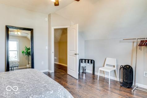 922 Iowa Street Indianapolis IN 46203