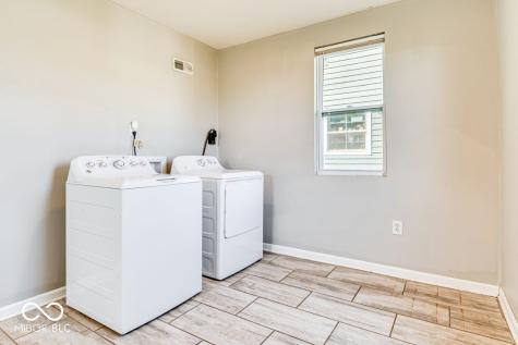 922 Iowa Street Indianapolis IN 46203