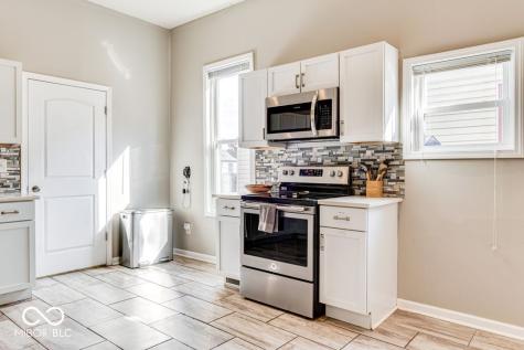 922 Iowa Street Indianapolis IN 46203