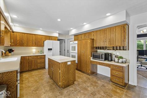 13233 Hazelwood Drive Carmel IN 46033