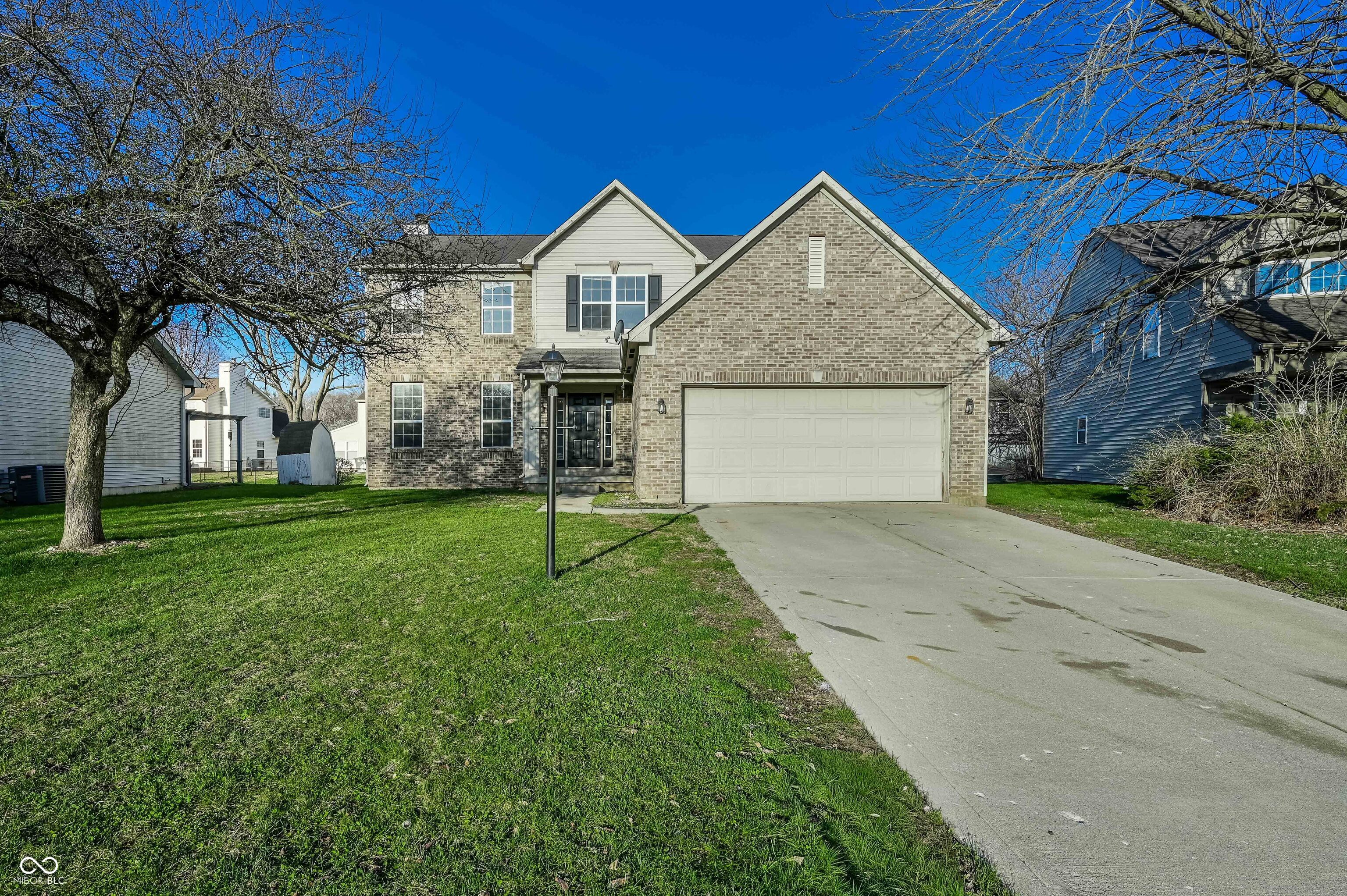 2340 Gradison Circle Indianapolis IN 46214