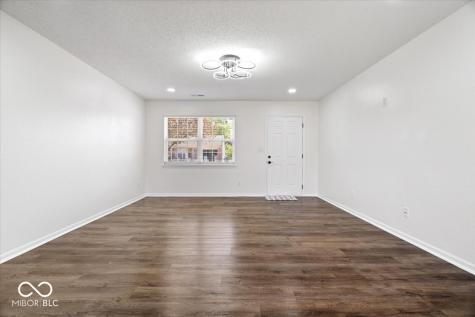 10210 Lone Wolf Drive Indianapolis IN 46235
