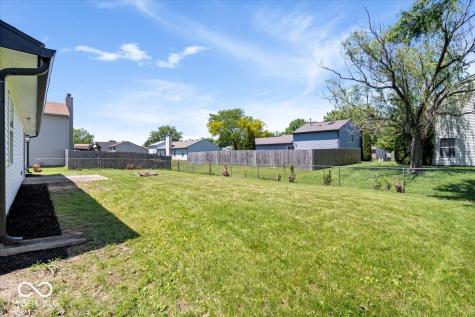 10210 Lone Wolf Drive Indianapolis IN 46235