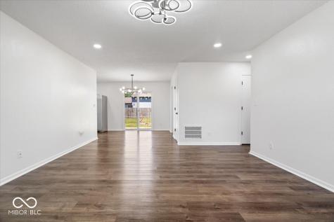 10210 Lone Wolf Drive Indianapolis IN 46235