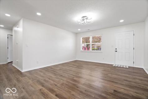 10210 Lone Wolf Drive Indianapolis IN 46235