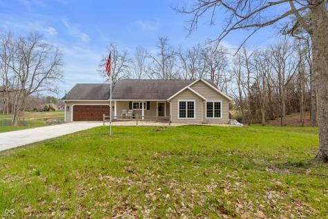 4565 W Carr Hill Road Columbus IN 47201