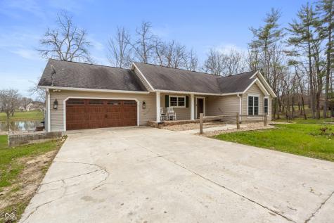 4565 W Carr Hill Road Columbus IN 47201