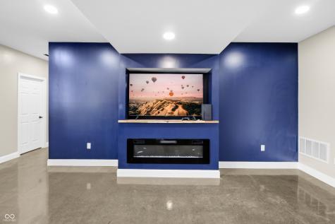 4565 W Carr Hill Road Columbus IN 47201