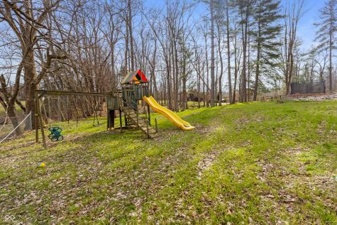 4565 W Carr Hill Road Columbus IN 47201