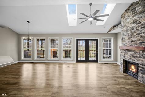 4565 W Carr Hill Road Columbus IN 47201