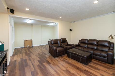 4431 Big Leaf Lane Indianapolis IN 46239