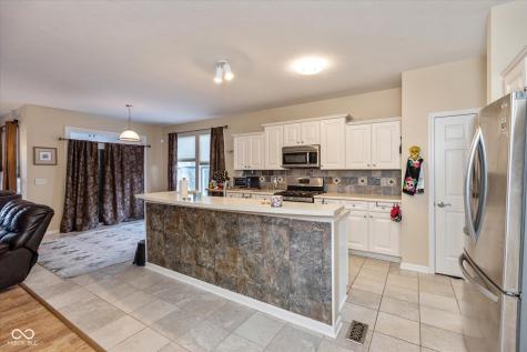 4431 Big Leaf Lane Indianapolis IN 46239
